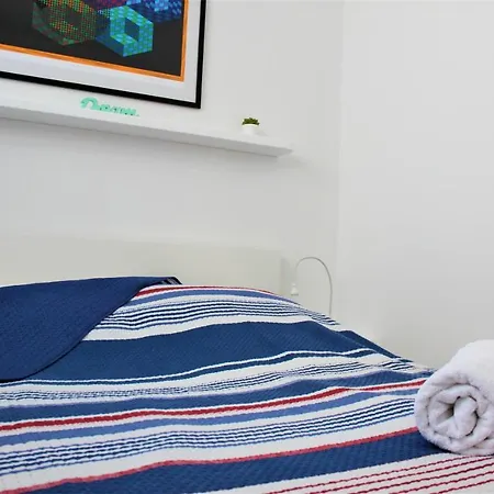 Adris - Private Parking *