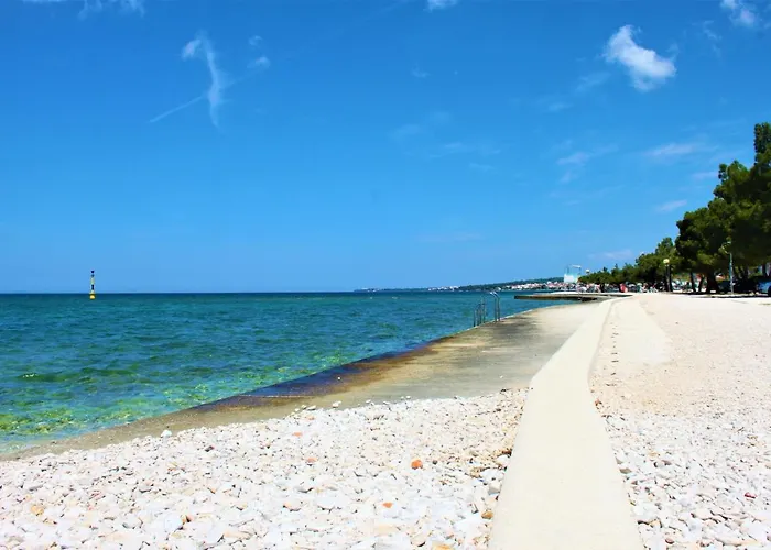 Adris - Private Parking Lägenhet *