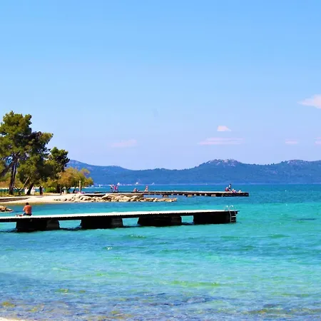 Adris - Private Parking * Ζαντάρ