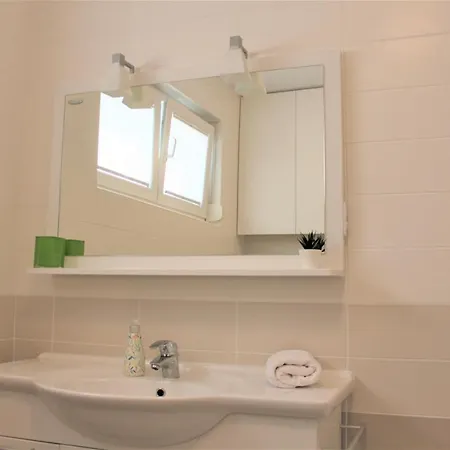 Apartament Adris - Private Parking