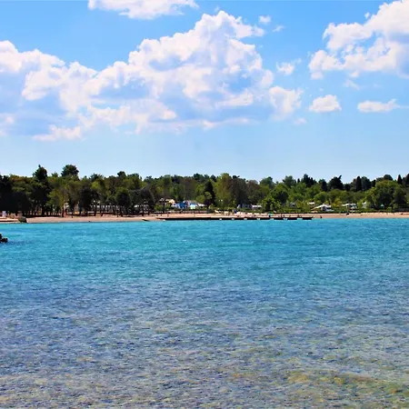 Adris - Private Parking Zara