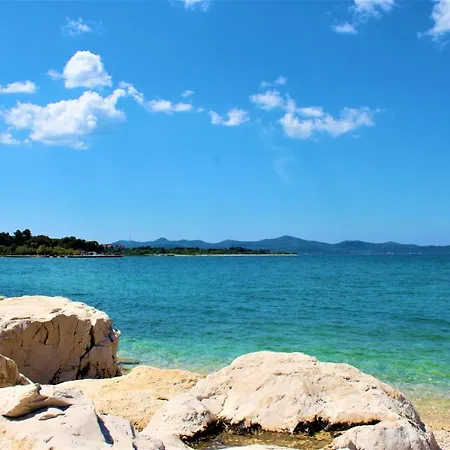 Adris - Private Parking * Ζαντάρ